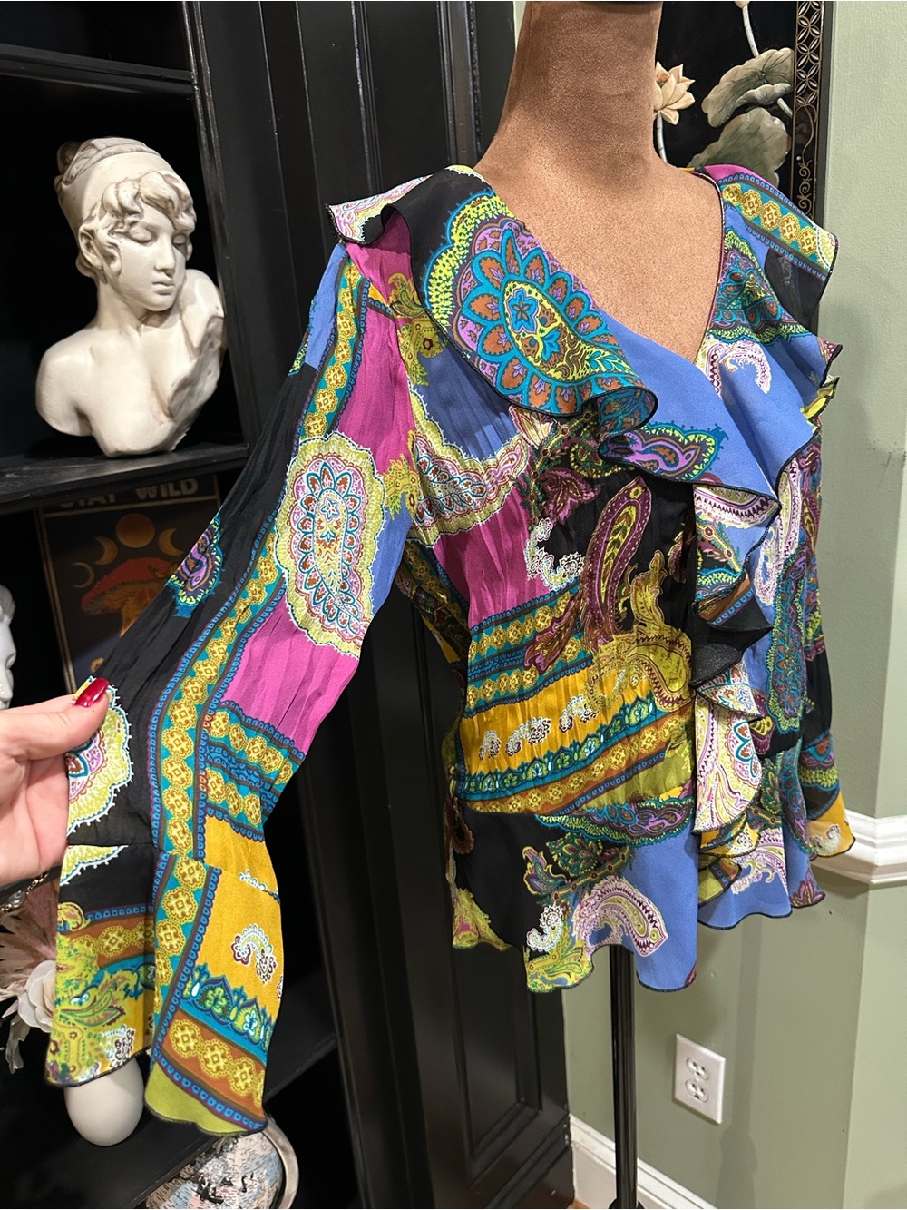 Sunny Taylor Ruffle Paisley Front Button Blouse – Size S – Vibrant & Boho